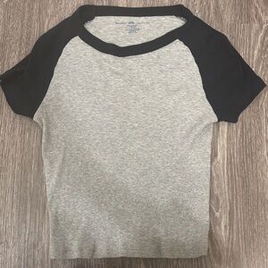 Brandy Melville Gray and Black Raglan T-Shirt